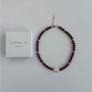 721 Garnet Stone and Pearl Necklace
